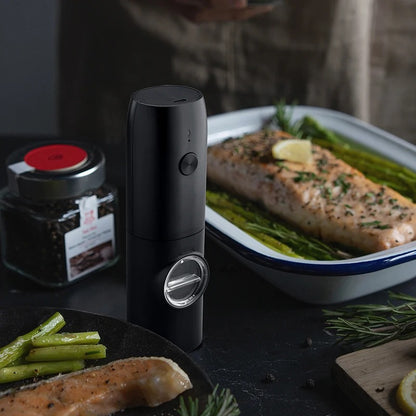 1PC Electric Automatic Pepper Grinder Set Salt And Pepper Mill Adjustable Coarseness Spice Grinder for Kitchen